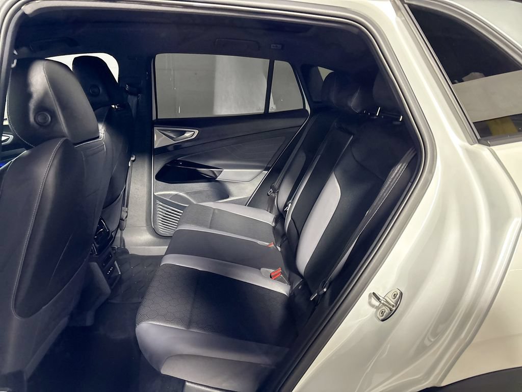 Certified 2023 Volkswagen ID.4 Pro S Plus AWD/4WD image 22