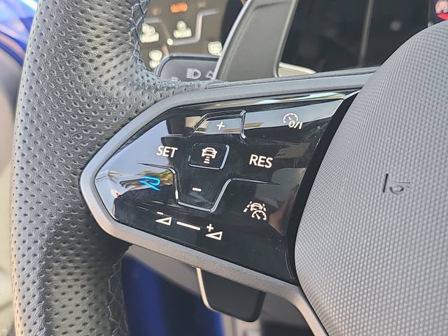 Used 2024 Volkswagen Golf R AWD/4WD image 18