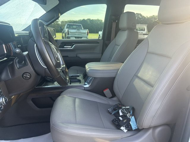 Used 2023 GMC Sierra 1500 SLT w/ SLT Premium Package AWD/4WD image 19