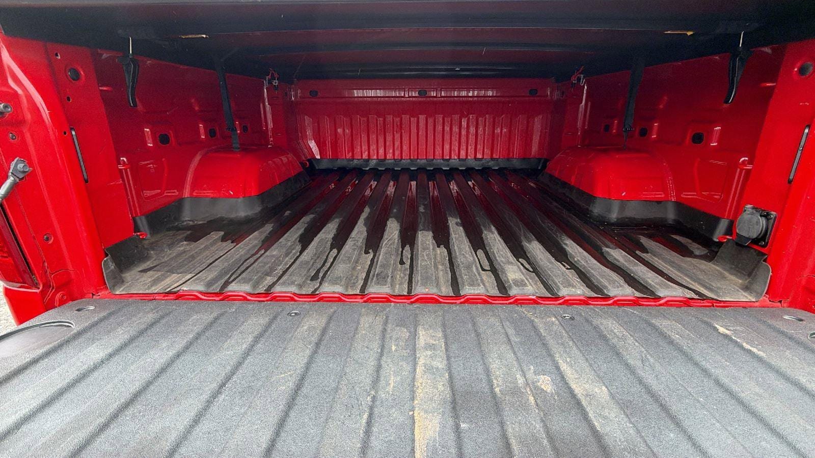 Certified 2022 Chevrolet Silverado 1500 Custom Trail Boss w/ LPO, Dark Essentials Package AWD/4WD image 10