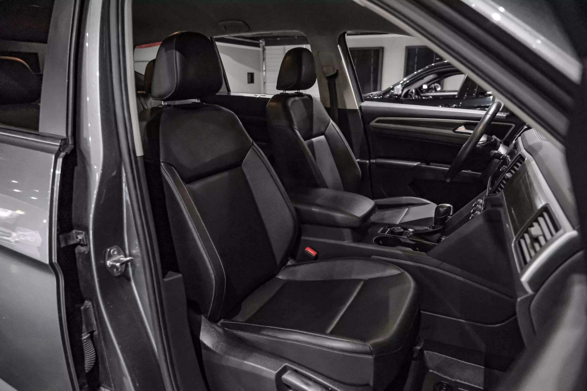Used 2020 Volkswagen Atlas SE w/ Towing Package AWD/4WD image 28