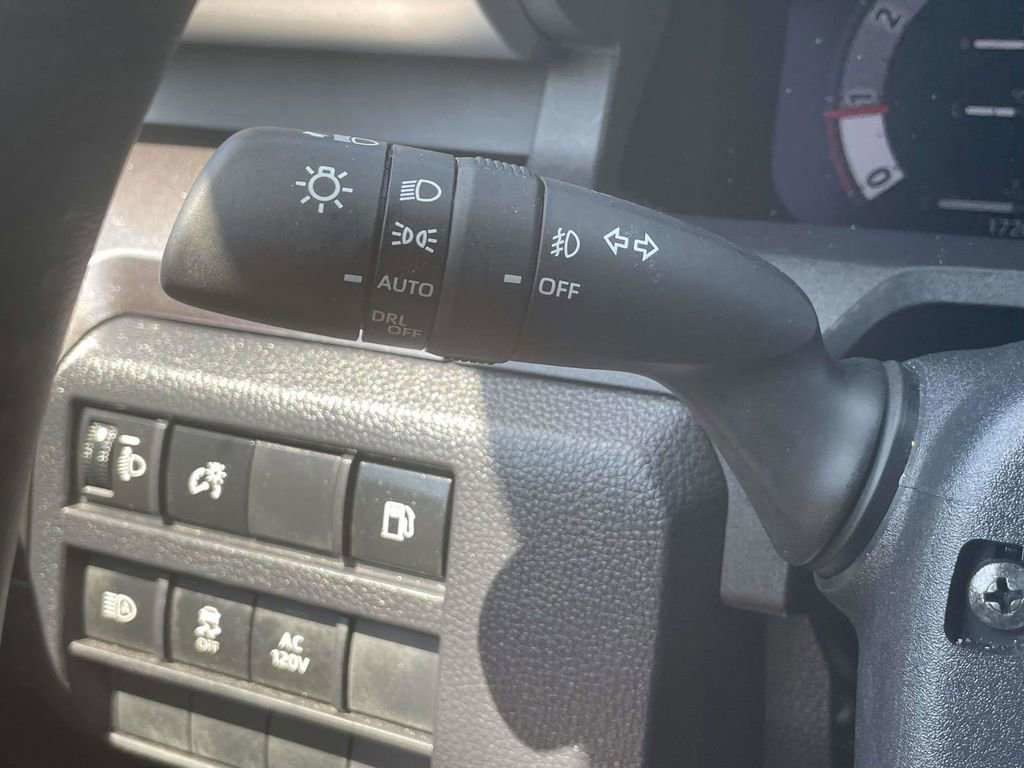 Used 2025 Toyota 4Runner TRD Off-Road AWD/4WD image 30
