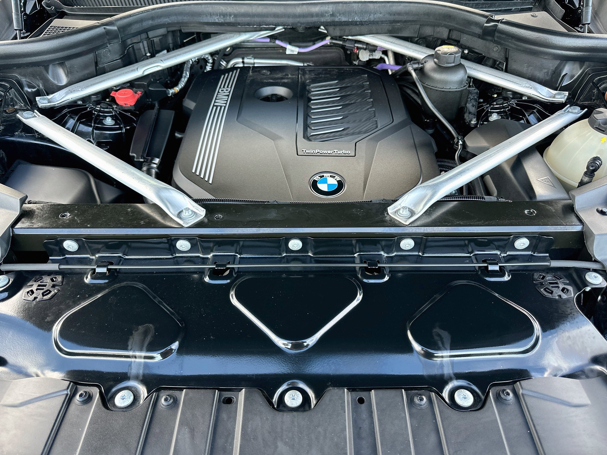 Used 2022 BMW X5 xDrive40i w/ M Sport Package AWD/4WD image 33