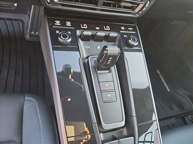 Used 2024 Porsche 911 Carrera S RWD image 11