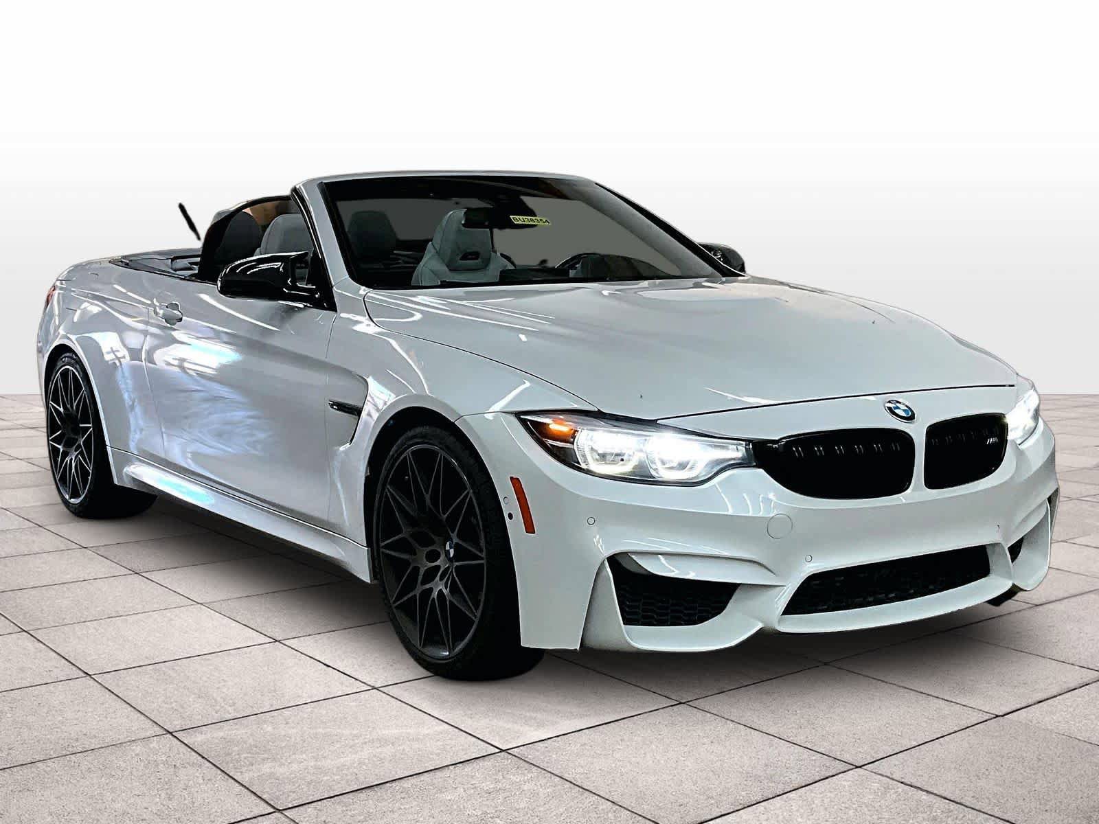 Used 2018 BMW M4 Convertible image 2