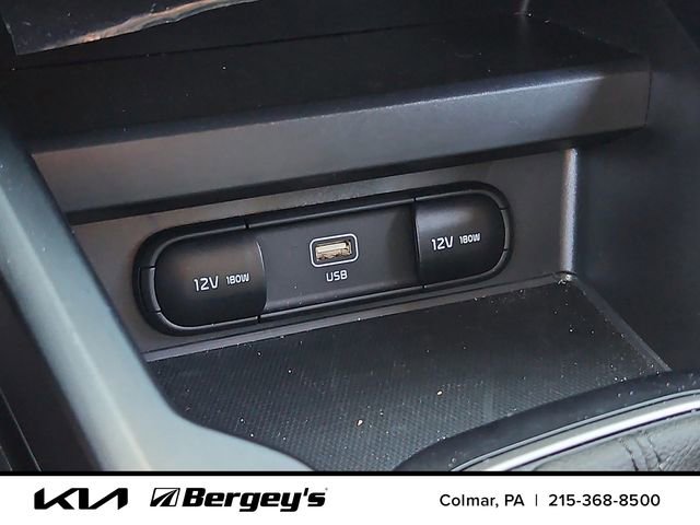 Certified 2025 Kia Soul LX FWD image 25