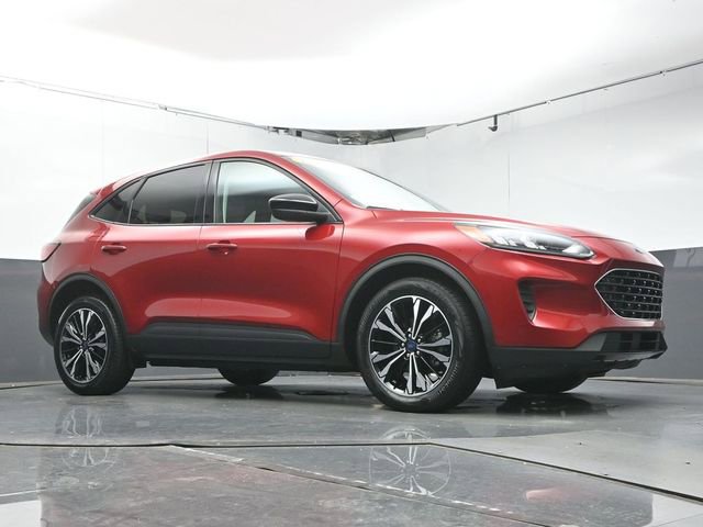 Used 2022 Ford Escape SE w/ SE Sport Appearance Package FWD image 38