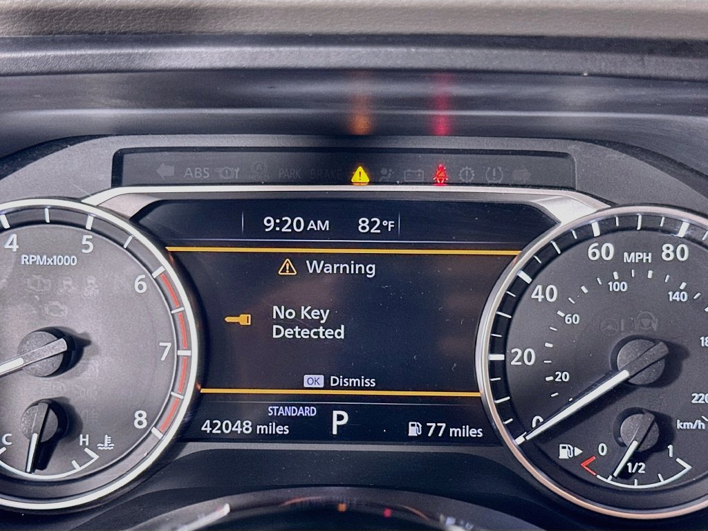 Used 2021 Nissan Rogue SV FWD image 12
