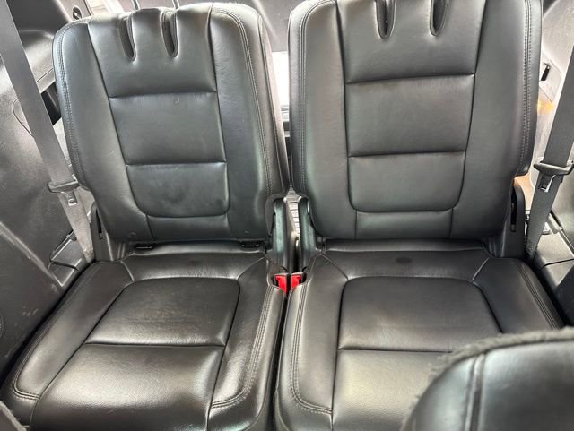 Used 2014 Ford Explorer XLT w/ Equipment Group 202A AWD/4WD image 13
