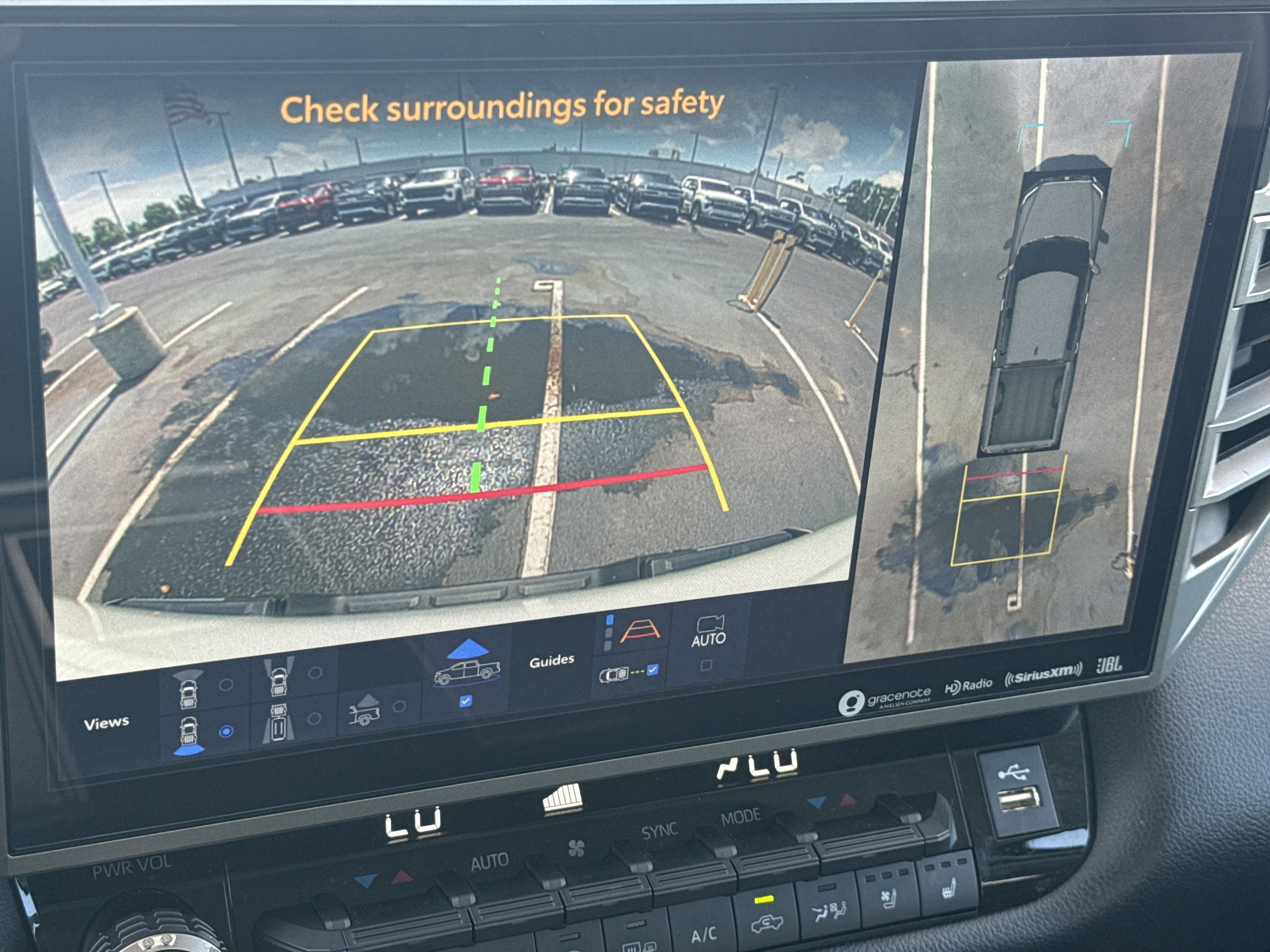 Used 2024 Toyota Tundra Limited AWD/4WD image 25