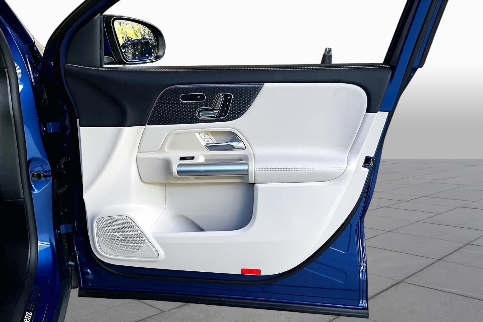 Certified 2025 Mercedes-Benz GLA 250 image 23