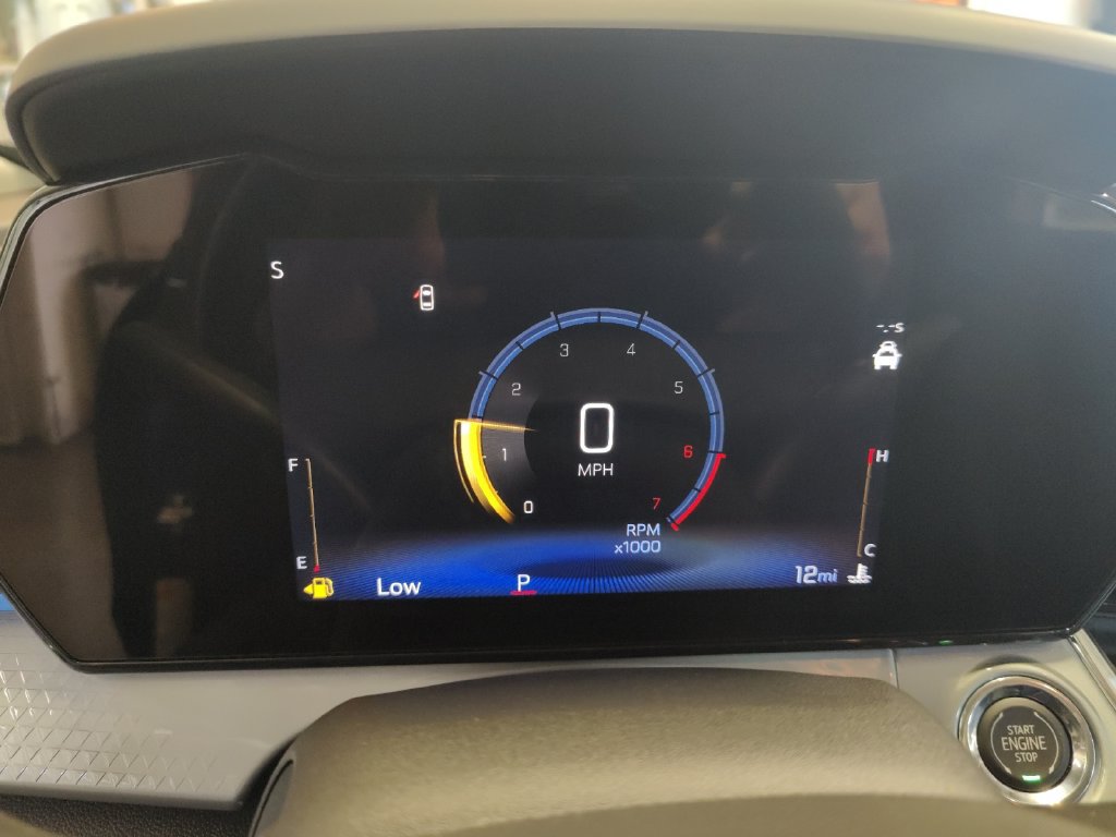 Used 2025 Chevrolet Trax LT FWD image 18