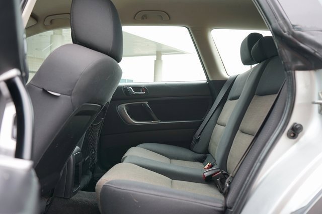 Used 2007 Subaru Outback 2.5i image 12