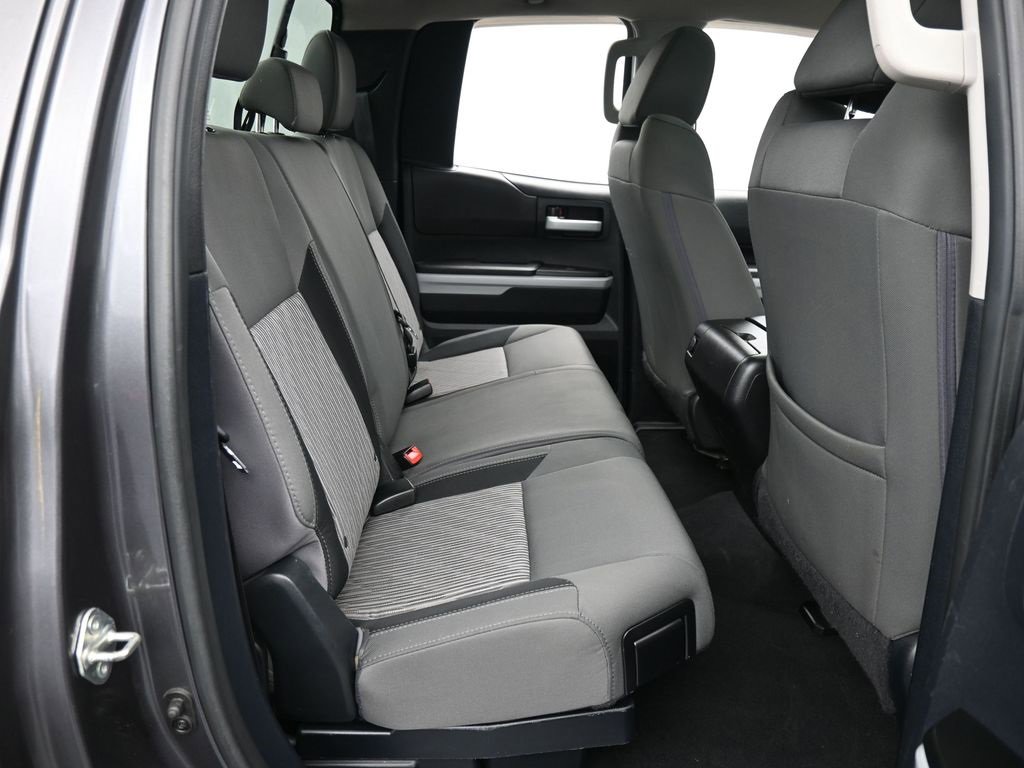 Used 2015 Toyota Tundra SR5 image 39