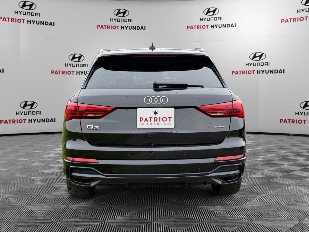 Used 2020 Audi Q3 2.0T Premium Plus AWD/4WD image 4