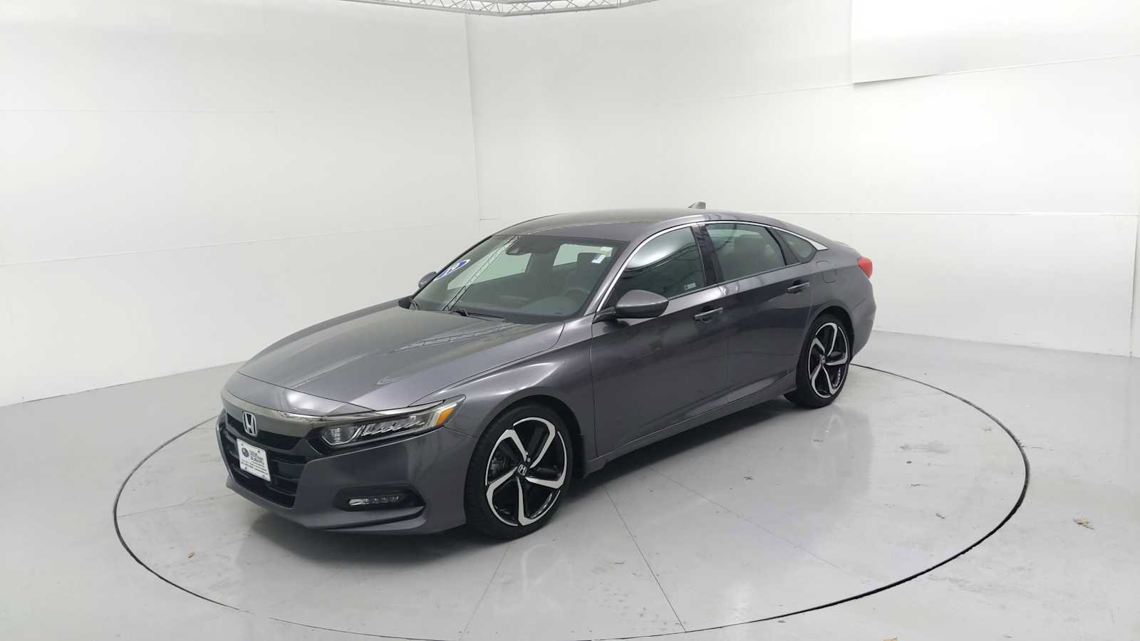 Used 2019 Honda Accord Sport image 4