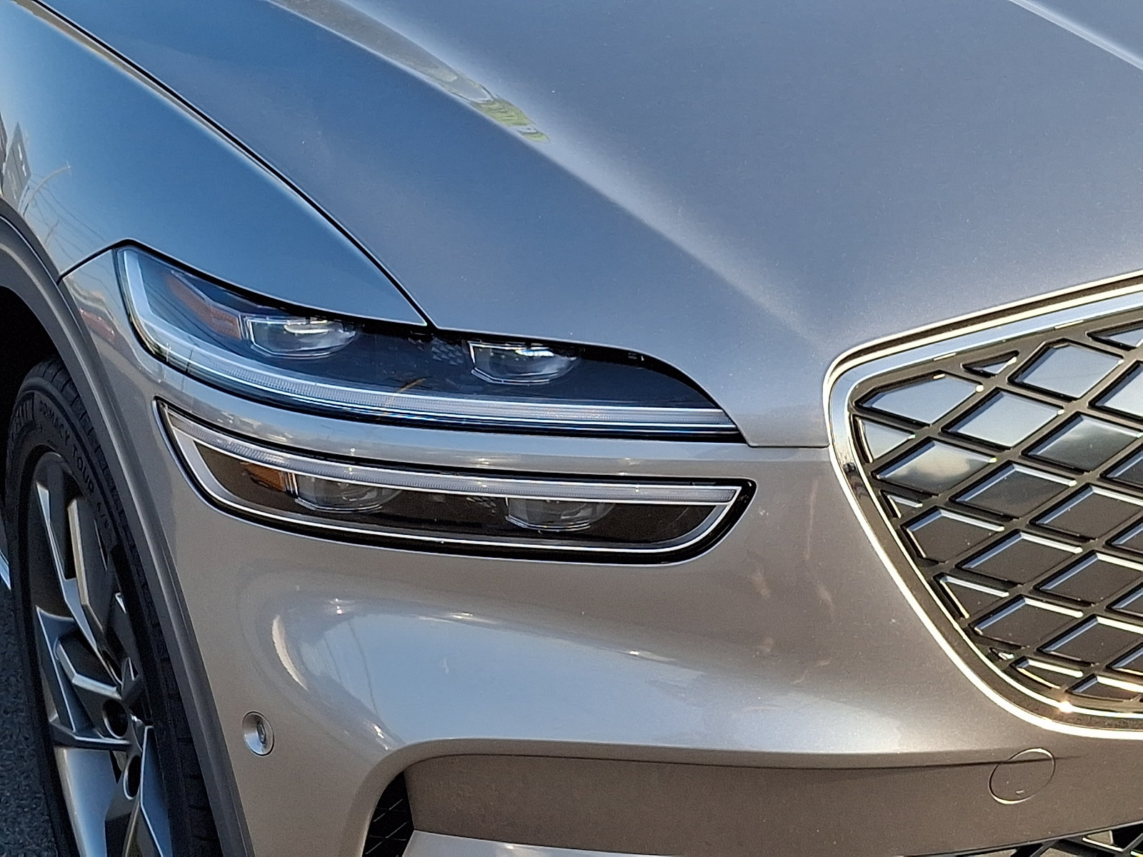 Certified 2023 Genesis Electrified GV70 AWD/4WD image 9