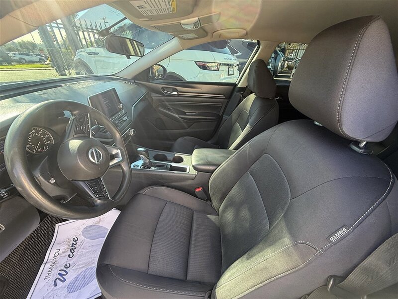 Used 2020 Nissan Altima 2.5 S FWD image 5
