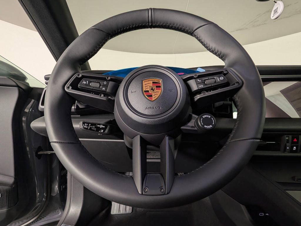 New 2026 Porsche Macan Electric image 37