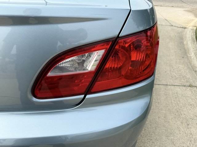 Used 2009 Chrysler Sebring LX FWD image 40