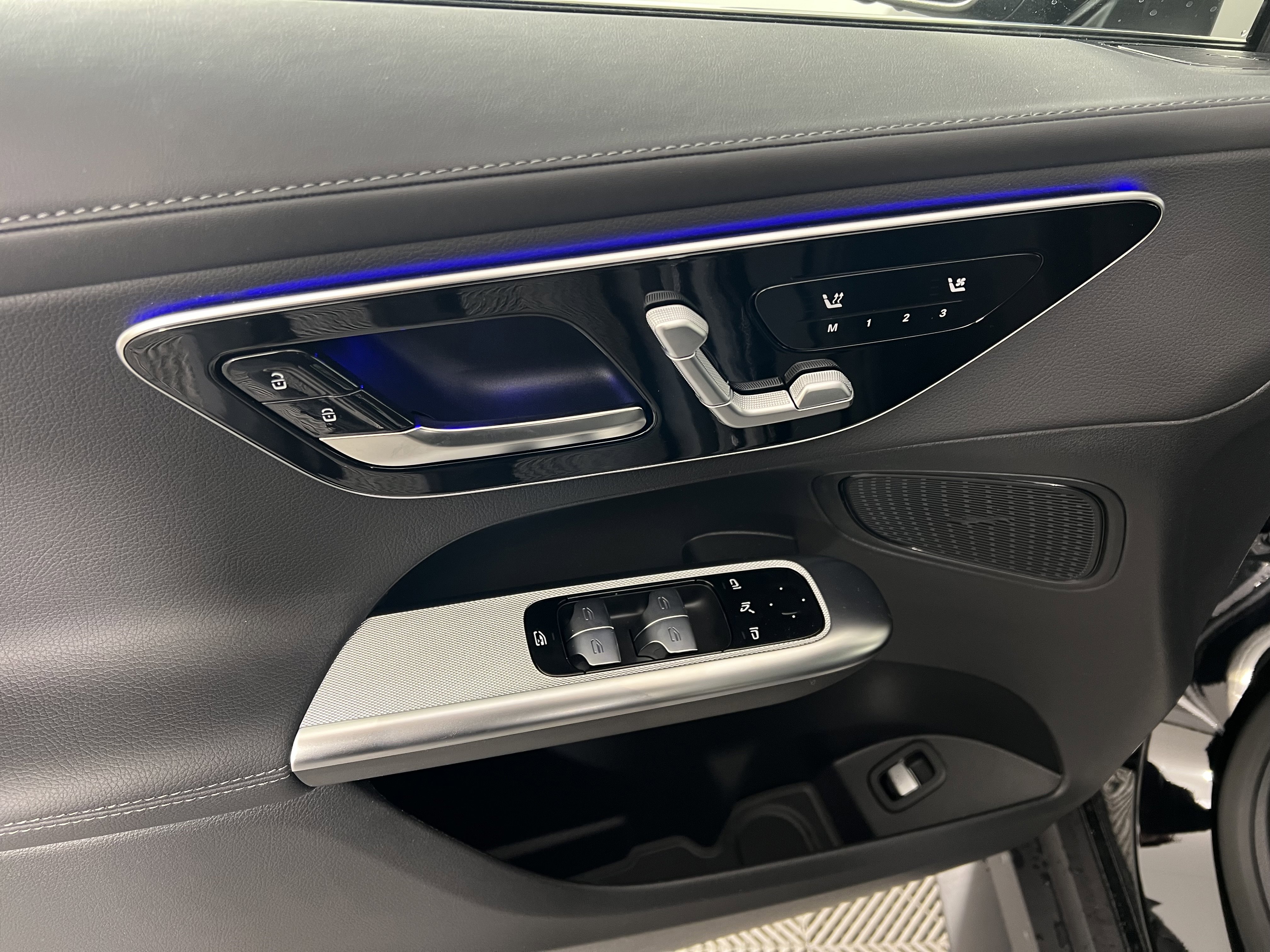 New 2026 Mercedes-Benz GLC 300 4MATIC image 18