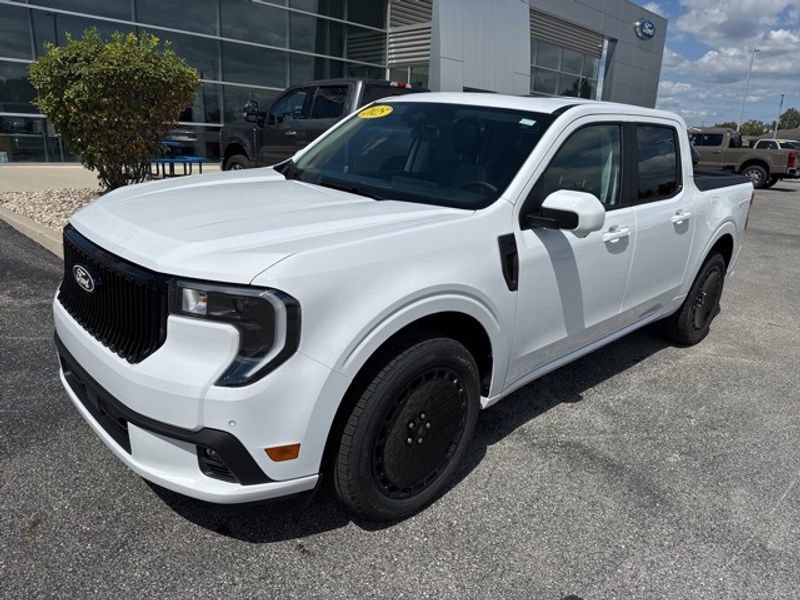 New 2025 Ford Maverick Lobo image 2