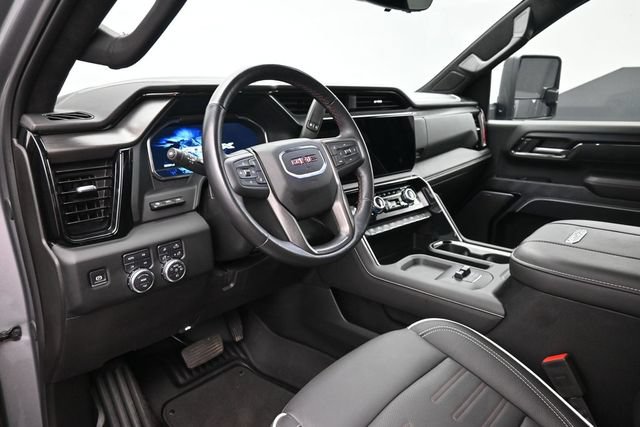 Used 2025 GMC Sierra 2500 AT4X AWD/4WD image 5