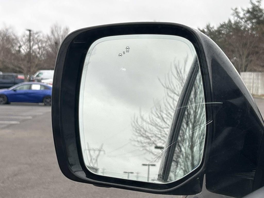 Used 2024 INFINITI QX80 Luxe image 17