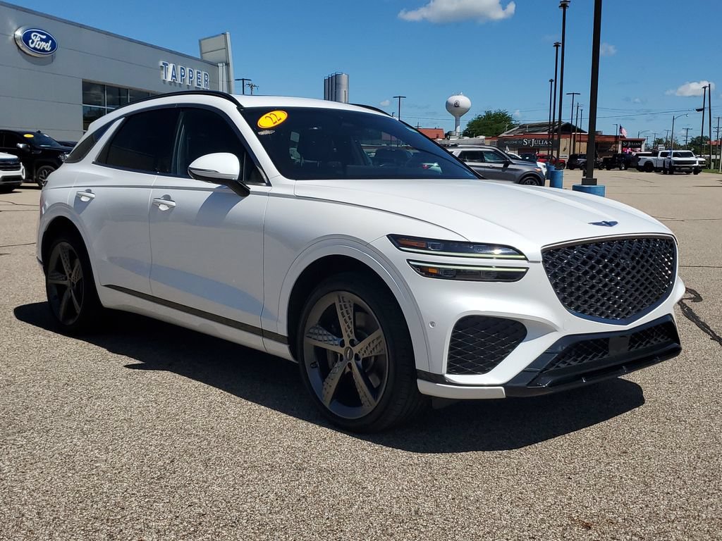 Used 2022 Genesis GV70 3.5T Sport w/ Sport Prestige Package AWD/4WD image 3