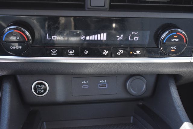 Used 2023 Nissan Rogue SV AWD/4WD image 26