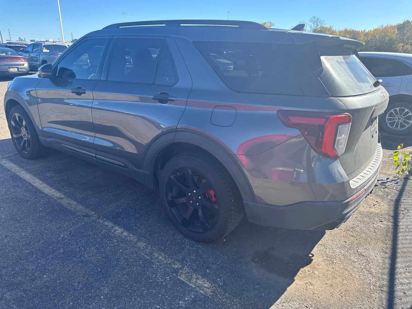 Used 2020 Ford Explorer ST w/ ST Street Pack AWD/4WD image 28