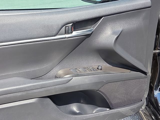 Used 2024 Toyota Camry SE FWD image 15