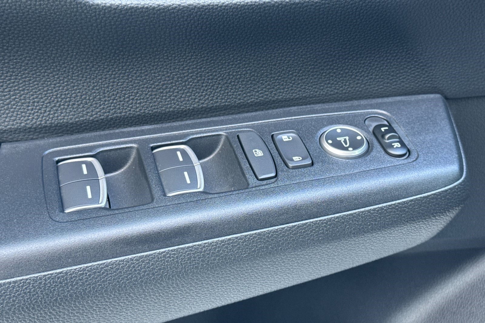 New 2026 Honda CR-V EX-L image 12