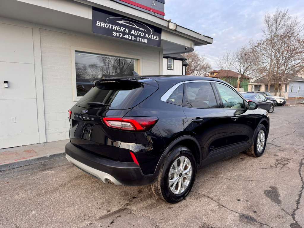 Used 2023 Ford Escape Active image 10