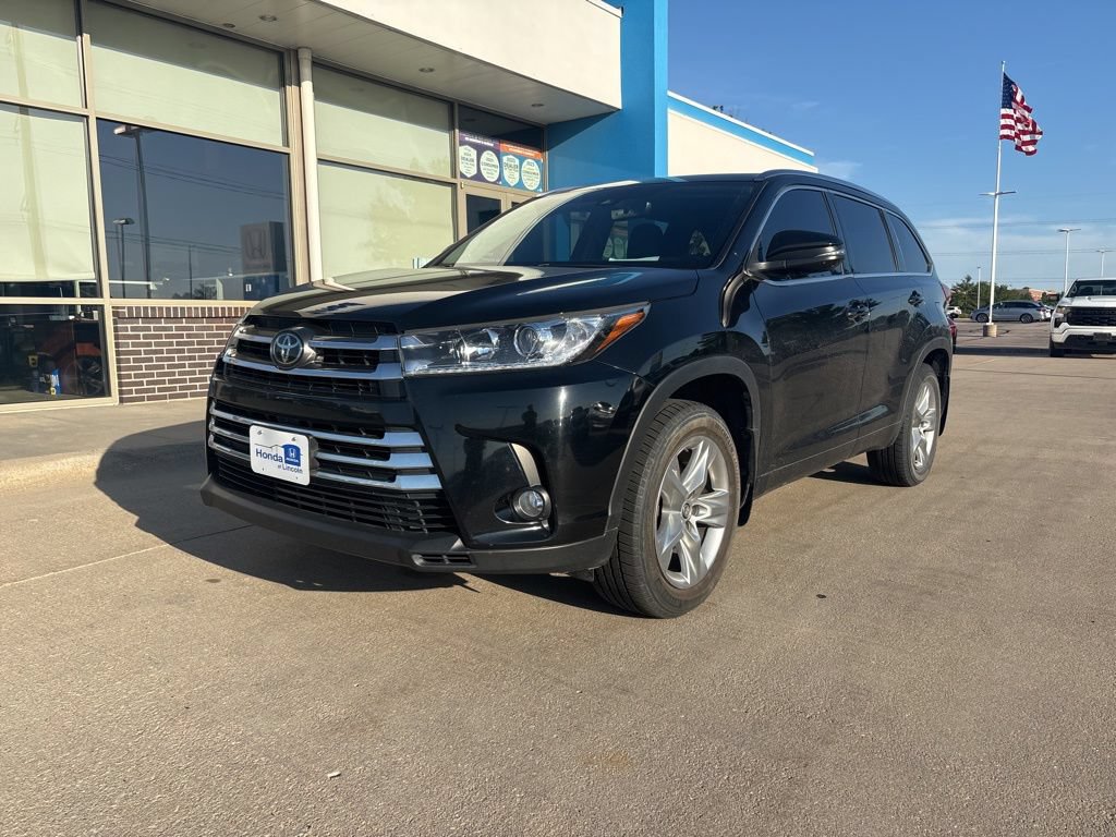 Used 2017 Toyota Highlander Limited