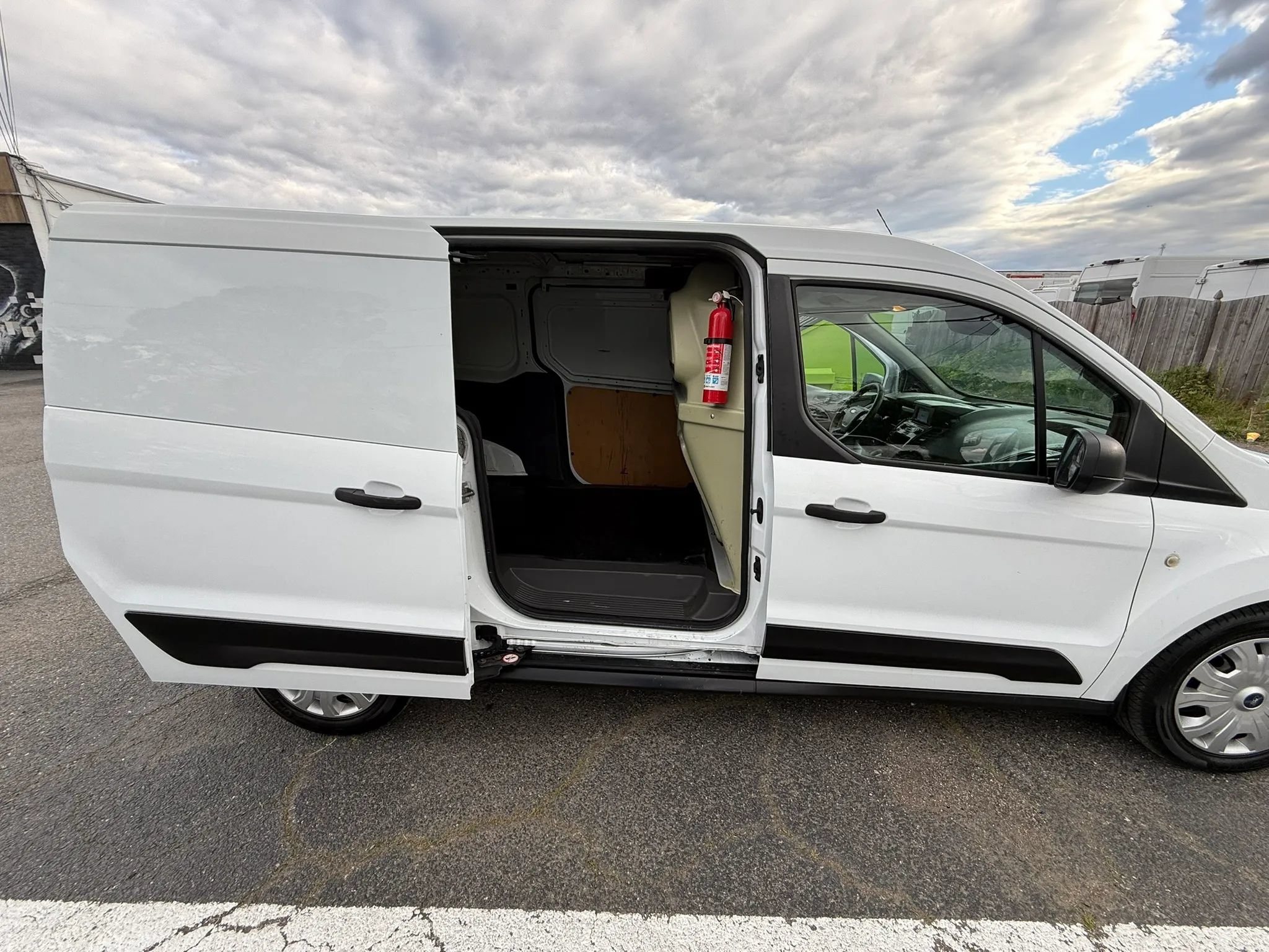 Used 2021 Ford Transit Connect XL FWD image 29