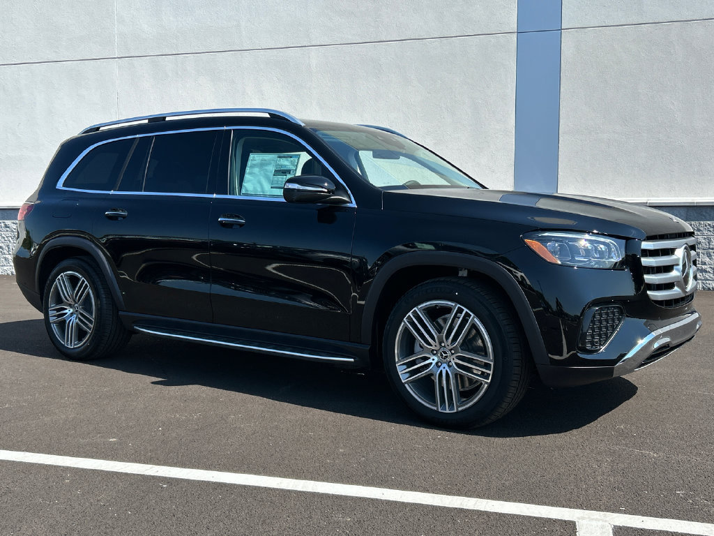 New 2026 Mercedes-Benz GLS 450 4MATIC image 2