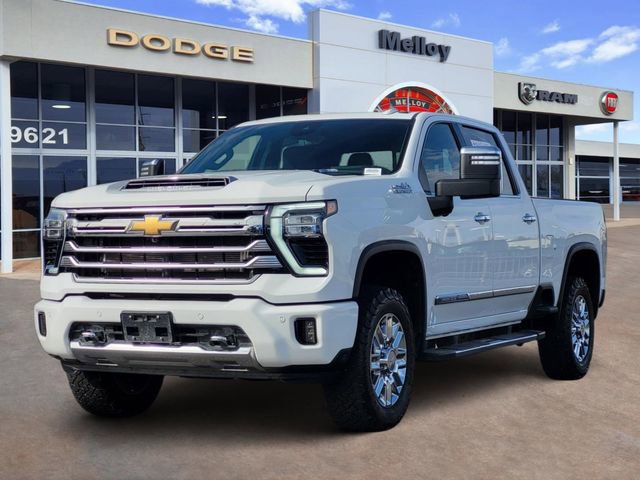 Used 2024 Chevrolet Silverado 3500 High Country w/ High Country Premium Package image 2