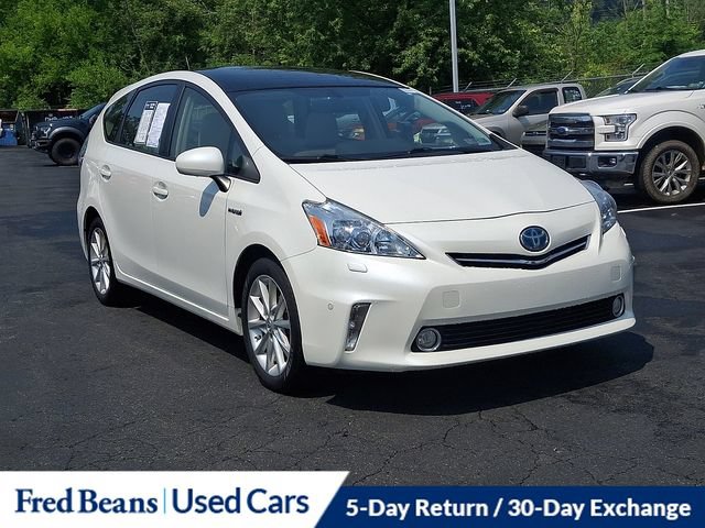 Used 2012 Toyota Prius V Five FWD image 2