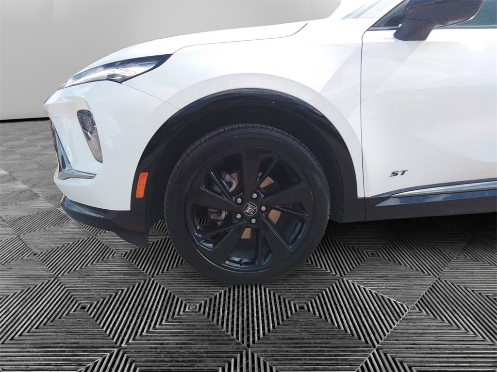 Used 2024 Buick Envision Sport Touring image 14