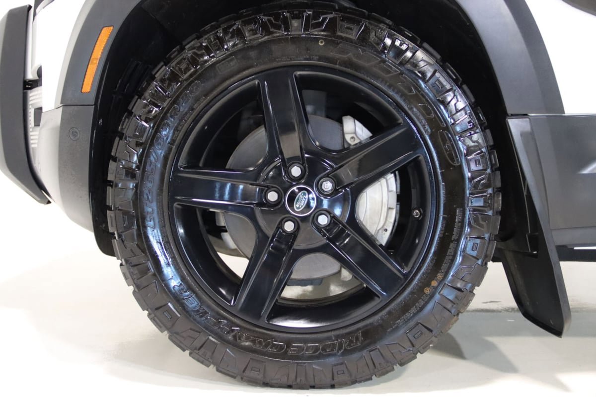 Used 2020 Land Rover Defender 110 SE AWD/4WD image 70