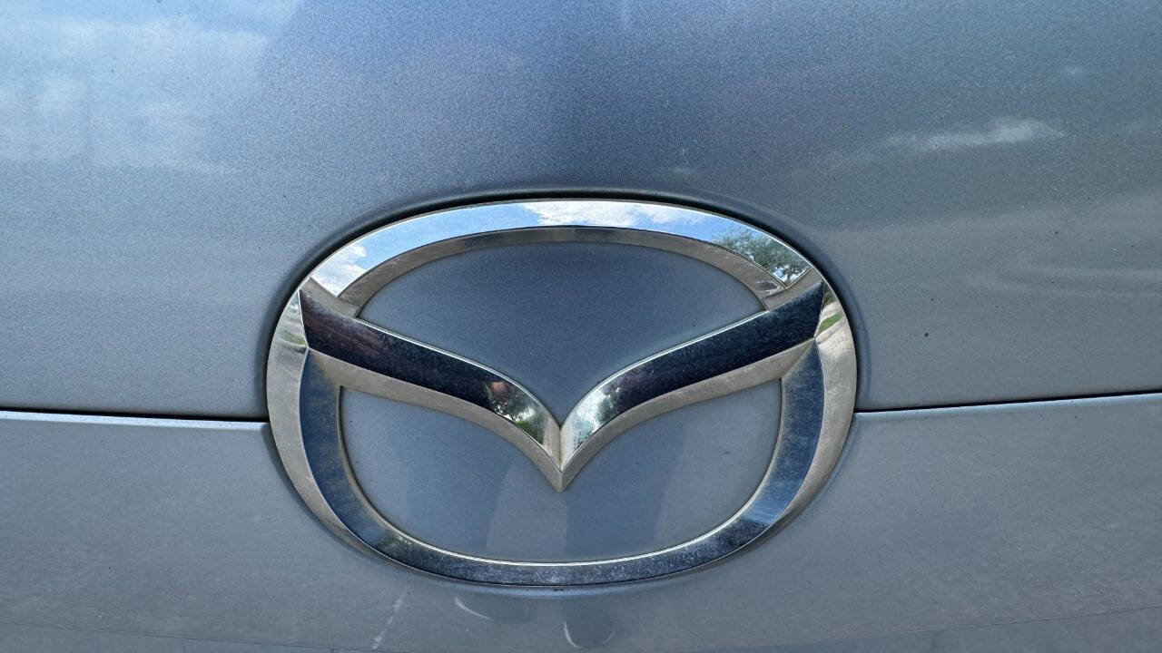 Used 2012 MAZDA MAZDA5 Touring w/ Moonroof & Audio Pkg image 20