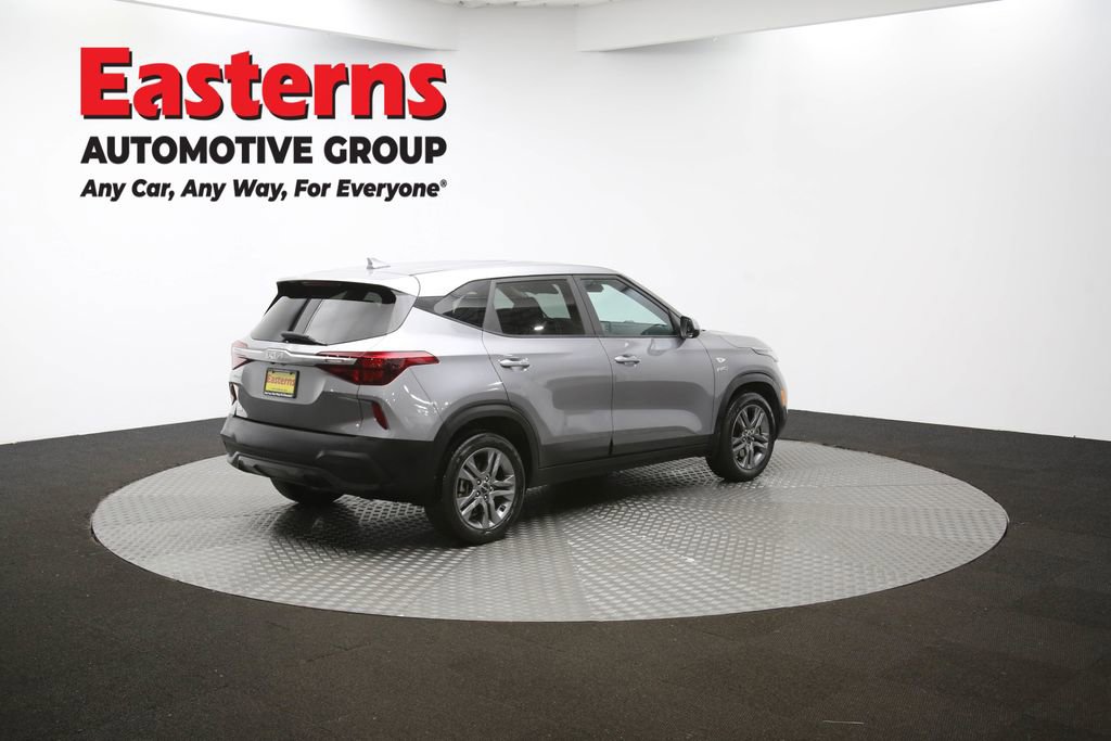 Used 2023 Kia Seltos LX image 41