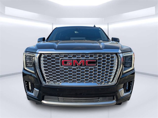 Used 2021 GMC Yukon Denali w/ Denali Premium Package image 8