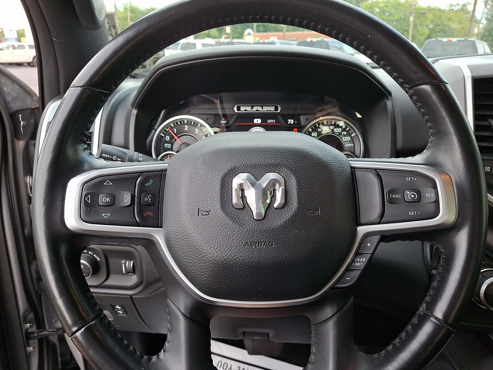 Used 2022 RAM 1500 Big Horn AWD/4WD image 18