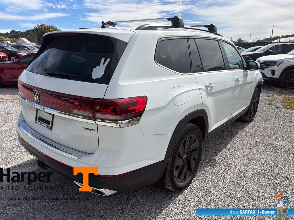 Used 2024 Volkswagen Atlas SE w/ Panoramic Sunroof Package AWD/4WD image 5