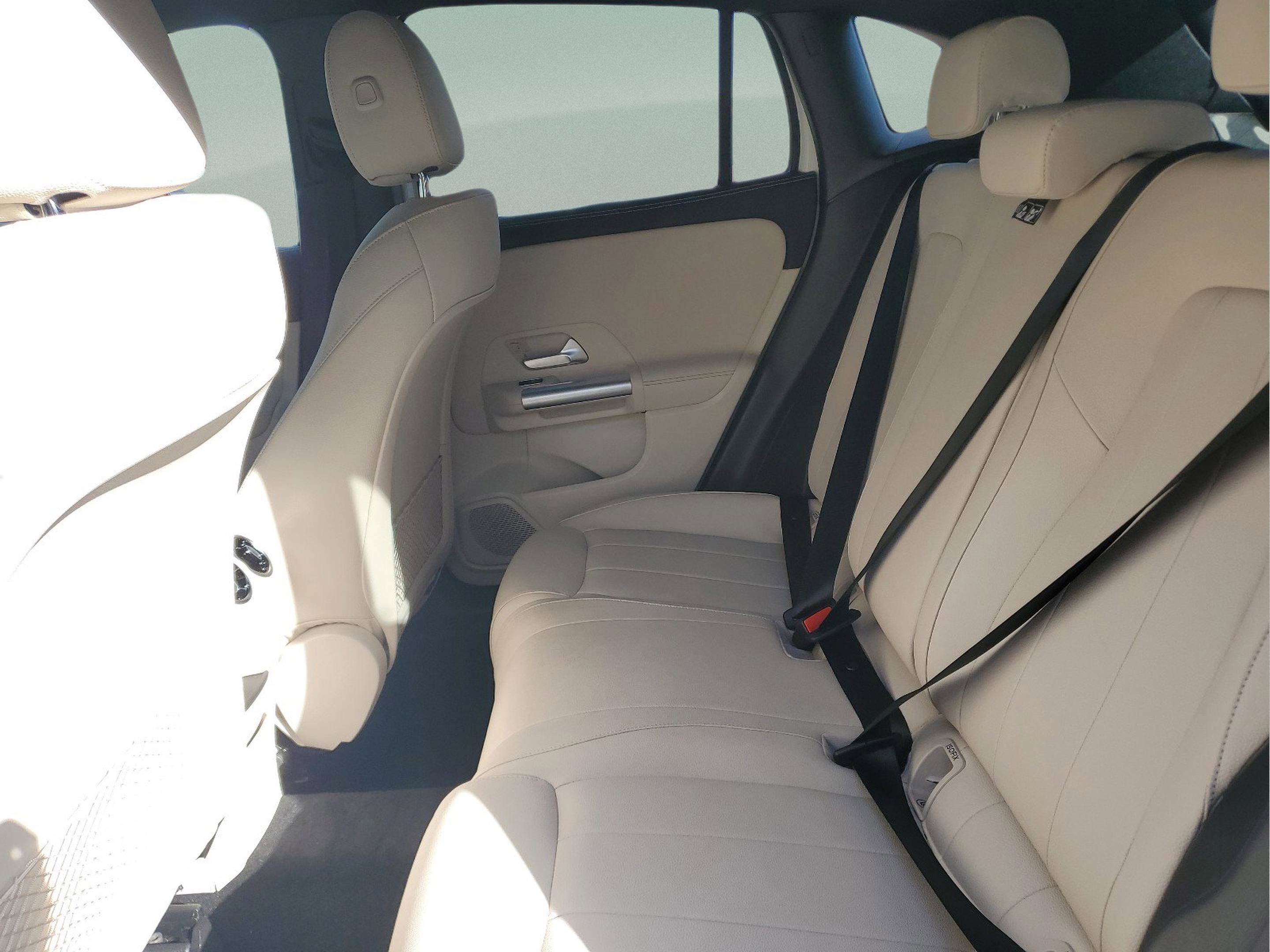 Used 2025 Mercedes-Benz GLA 250 GLA 250 image 9