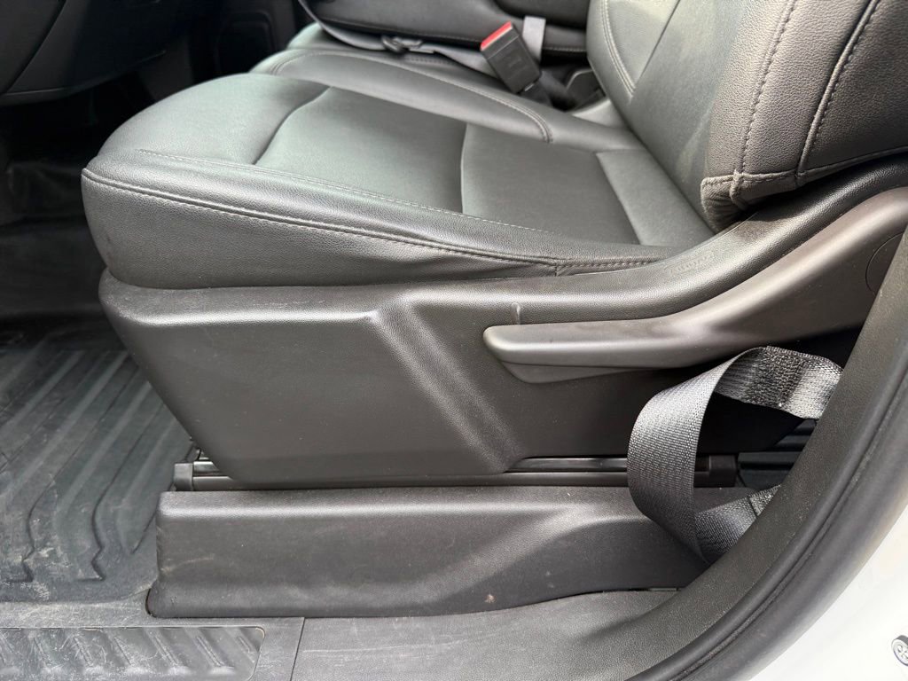 Used 2022 Chevrolet Silverado 1500 W/T w/ WT Value Package image 6