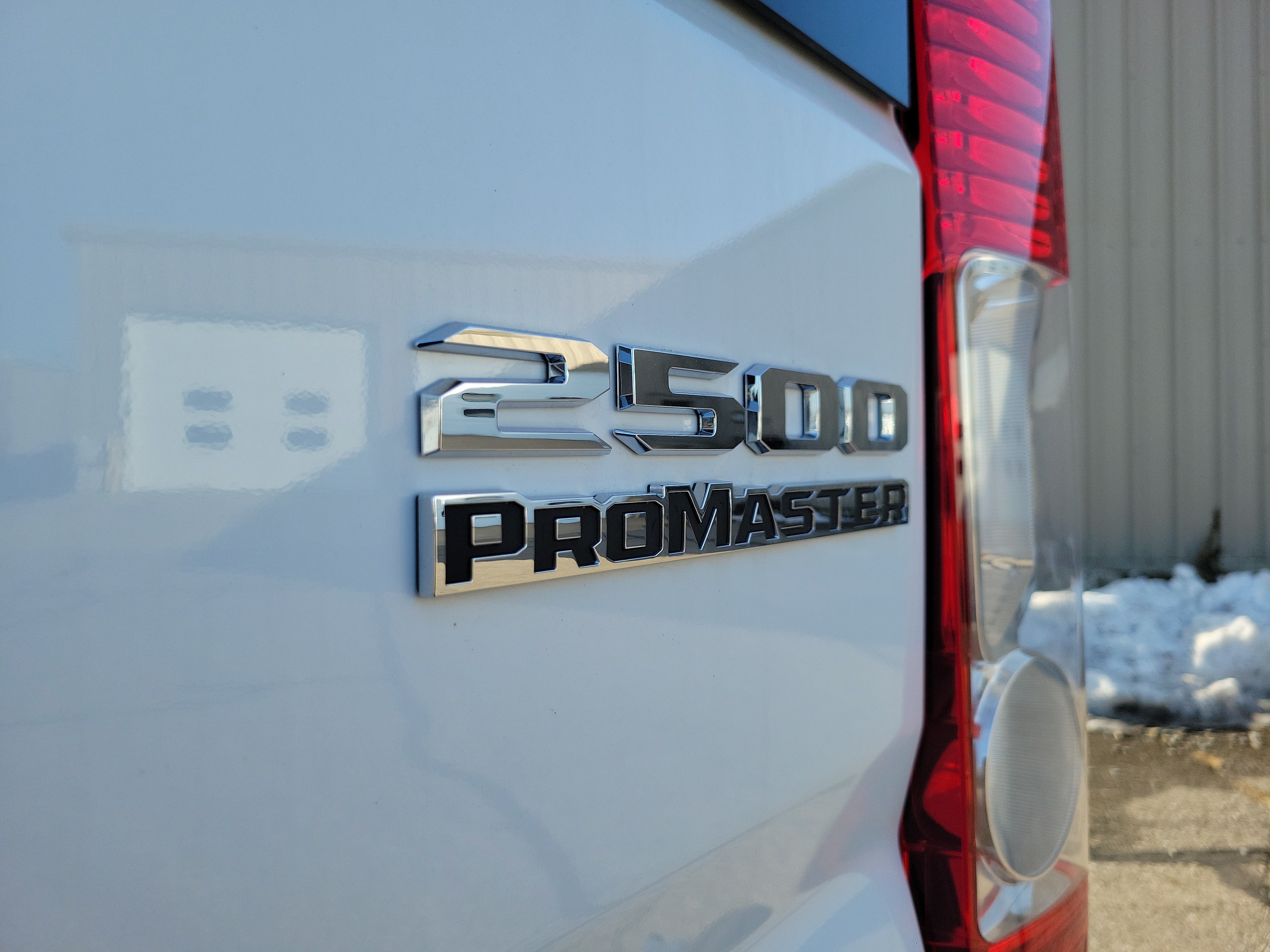 Used 2025 RAM ProMaster 2500 w/ Convenience Group FWD image 21