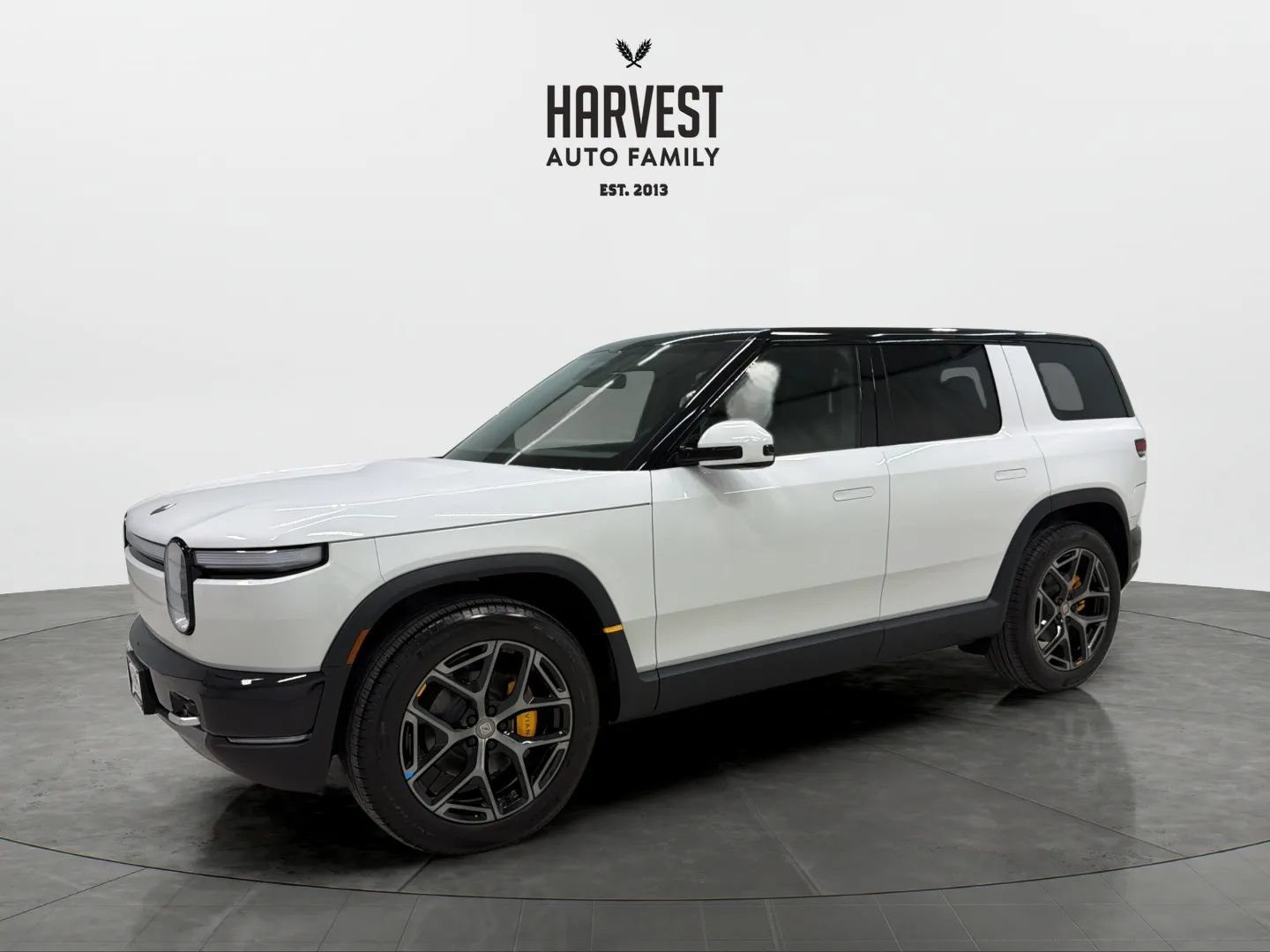 Used 2027 Rivian R2 Performance AWD/4WD image 1